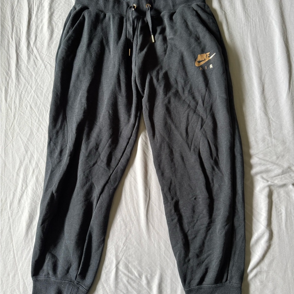 Nike Women’s Black Jogger Pants